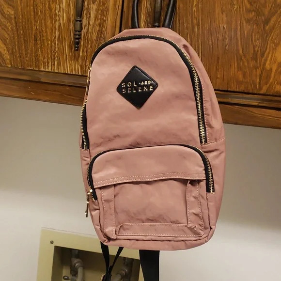 Sol ans Selene Hustle Sling Backpack - Picture 5 of 13